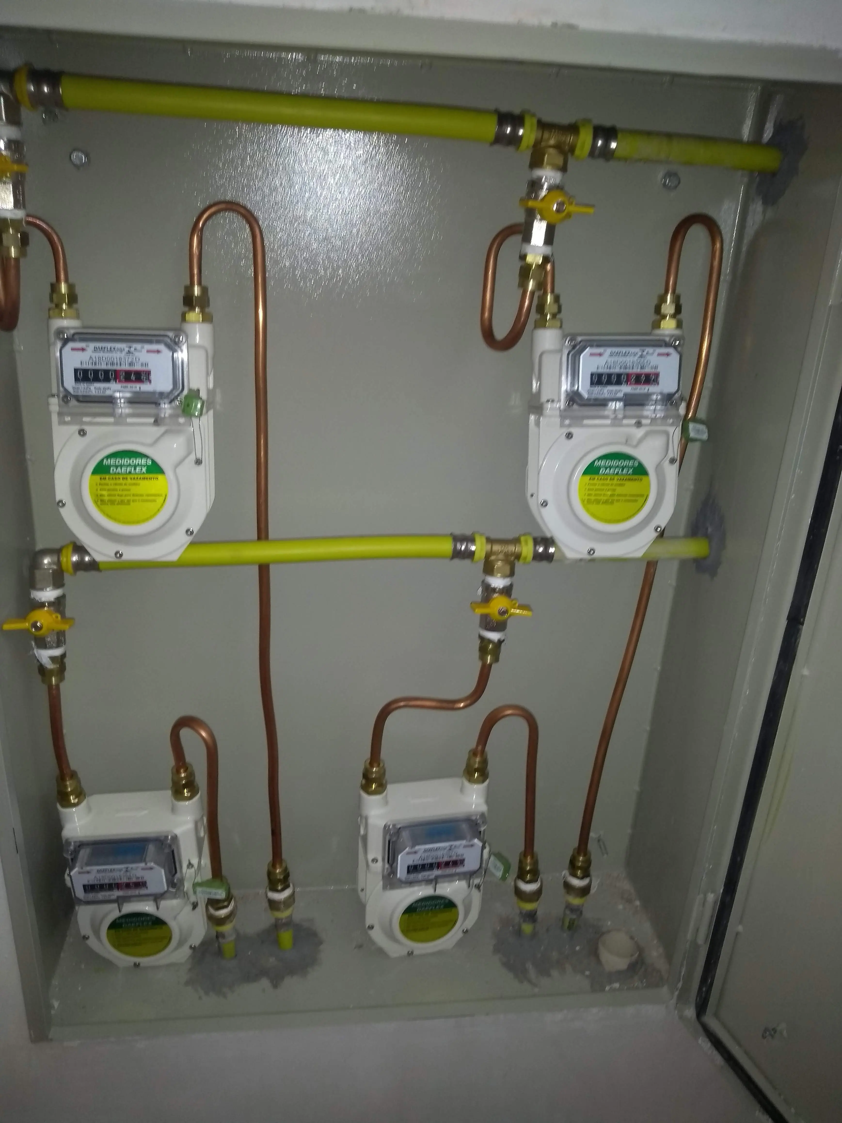 Sistema de medidores de gás encanado para prédios residenciais em Campinas